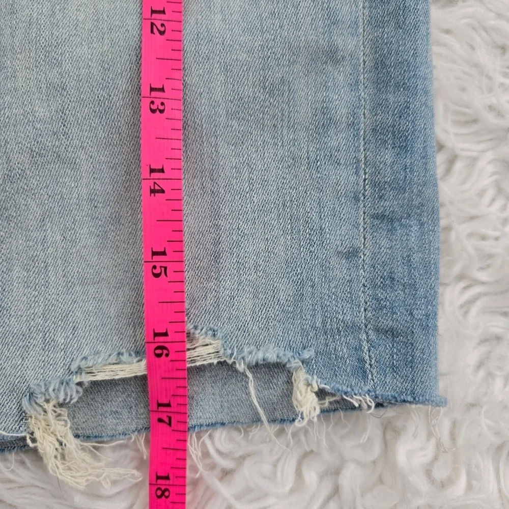 MOTHER The Sacred Mini Fray Skirt. Size 27. Good preowned condition.